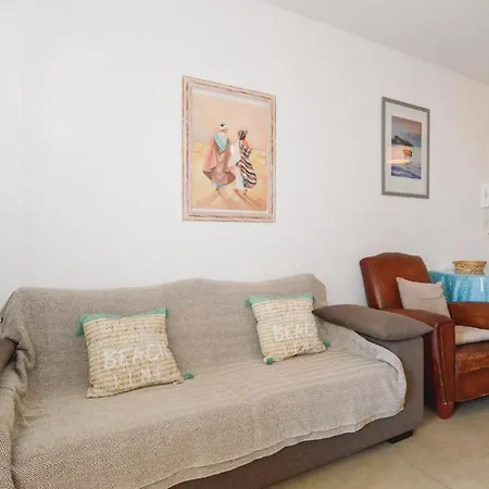 Stunning In Ile Rousse W/ 1 Bedrooms Appartement